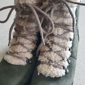 UGG Fraser leather hiking boots